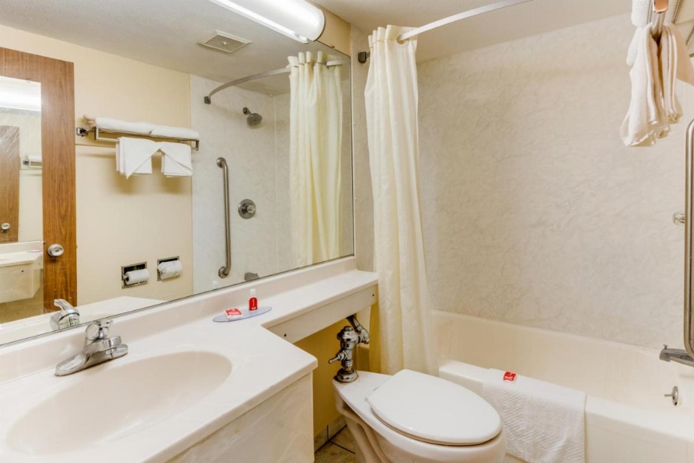 Econo Lodge Inn & Suites Binghamton
